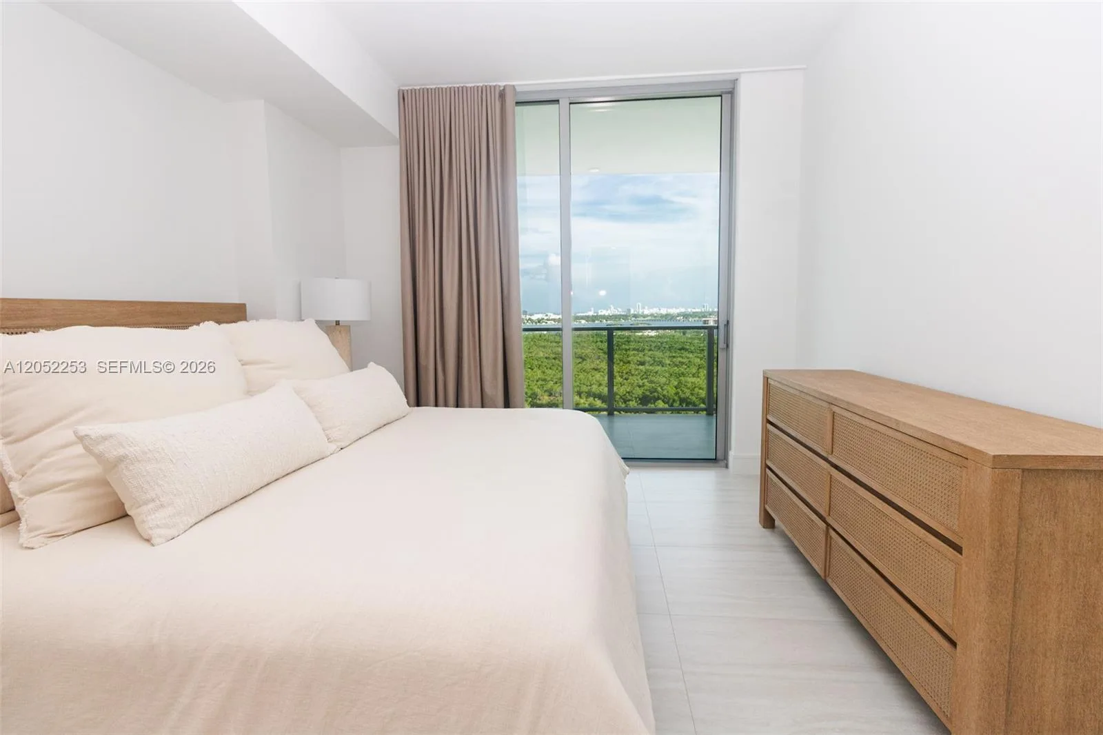2411 Laguna Circle # 1704, North Miami, FL 33181 photo 11
