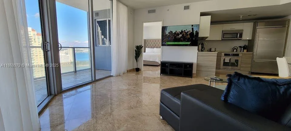 1300 Brickell Bay Dr # 3007, Miami, FL 33131