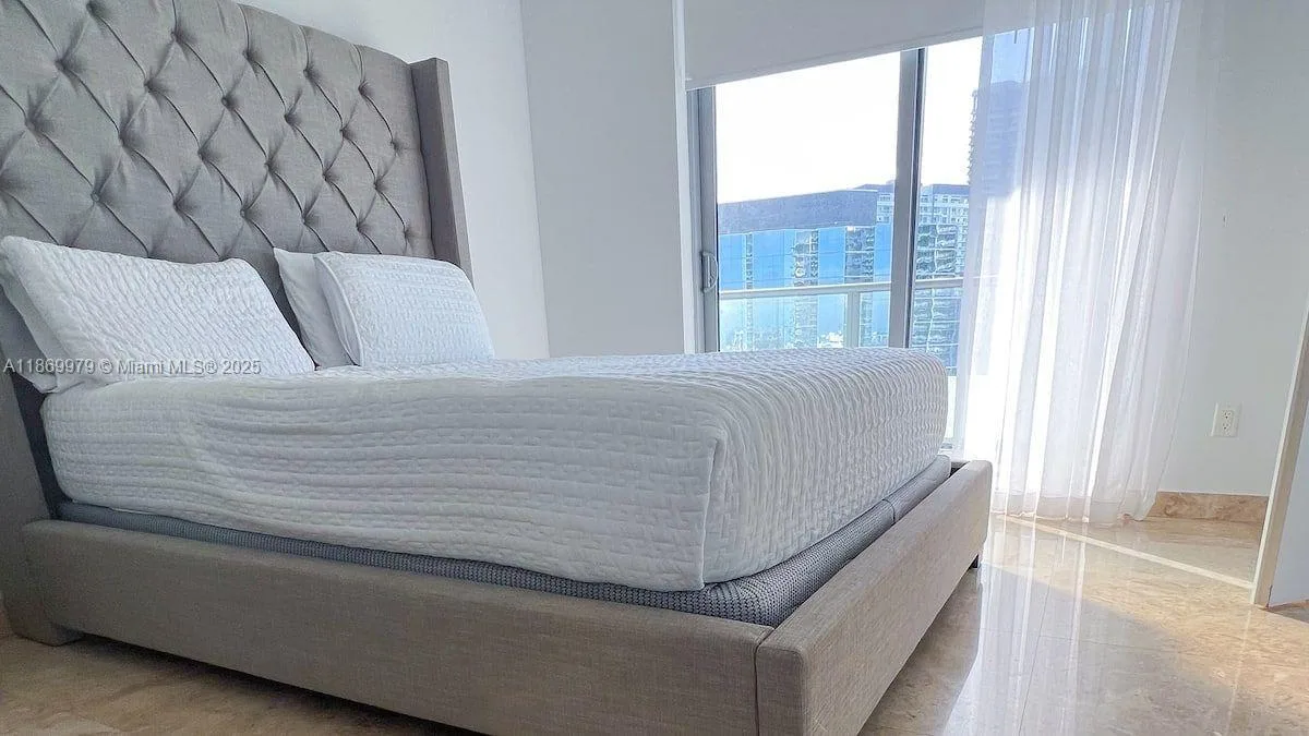 1300 Brickell Bay Dr # 3007, Miami, FL 33131 photo 11