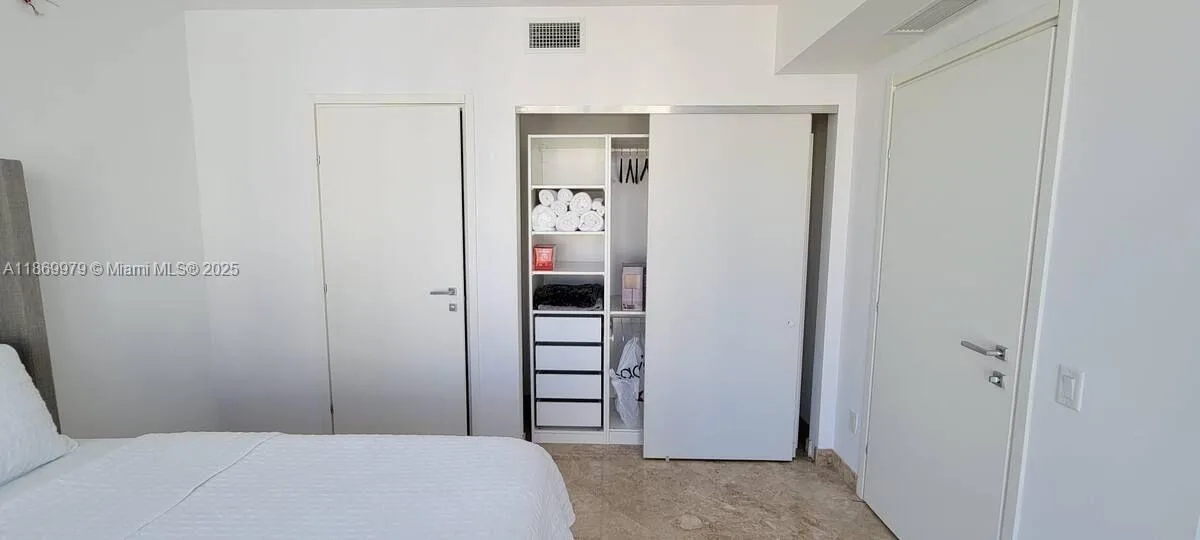 1300 Brickell Bay Dr # 3007, Miami, FL 33131 photo 9