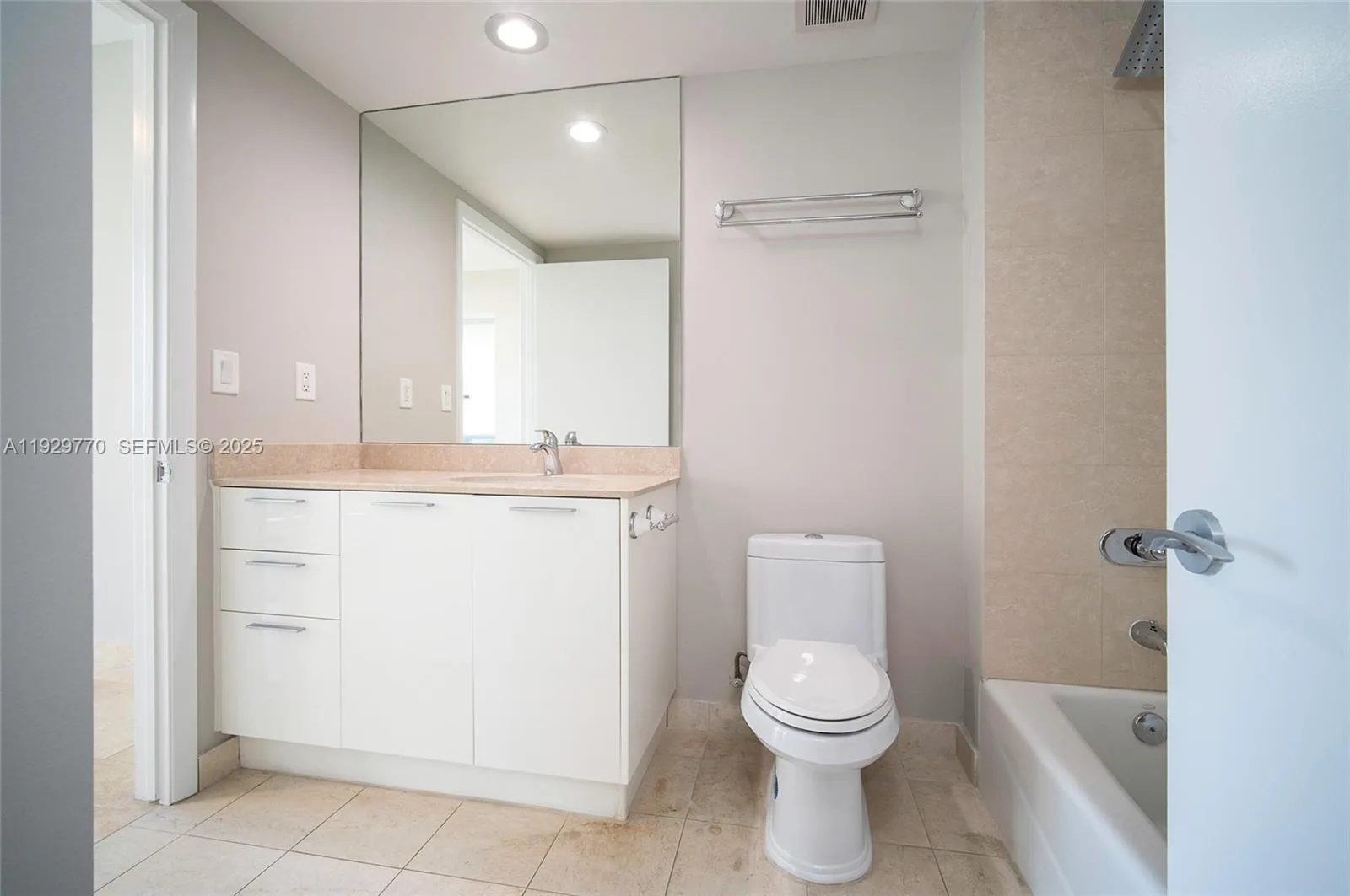 400 Alton Rd # 2309, Miami Beach, FL 33139 photo 5