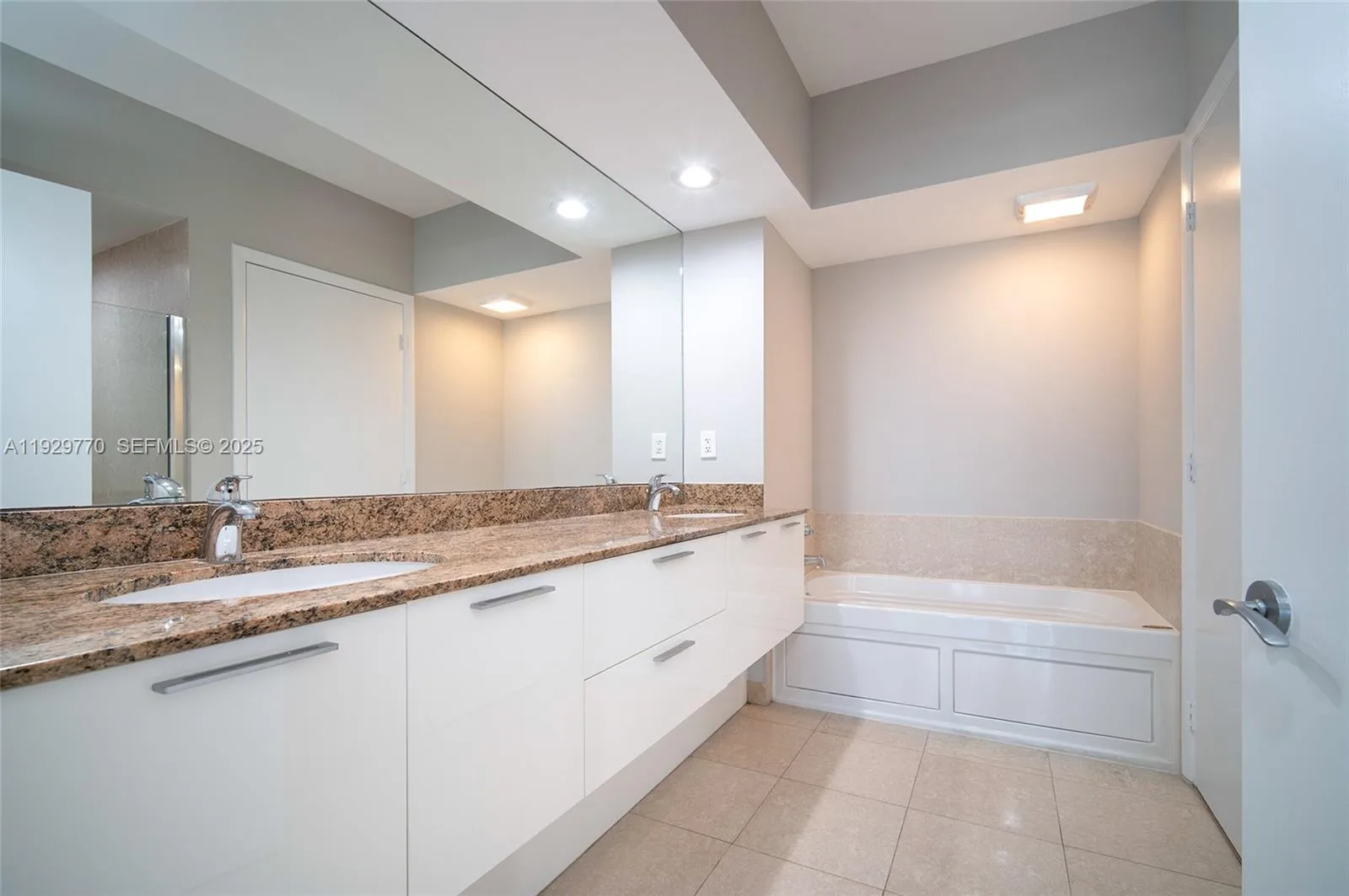 400 Alton Rd # 2309, Miami Beach, FL 33139 photo 6