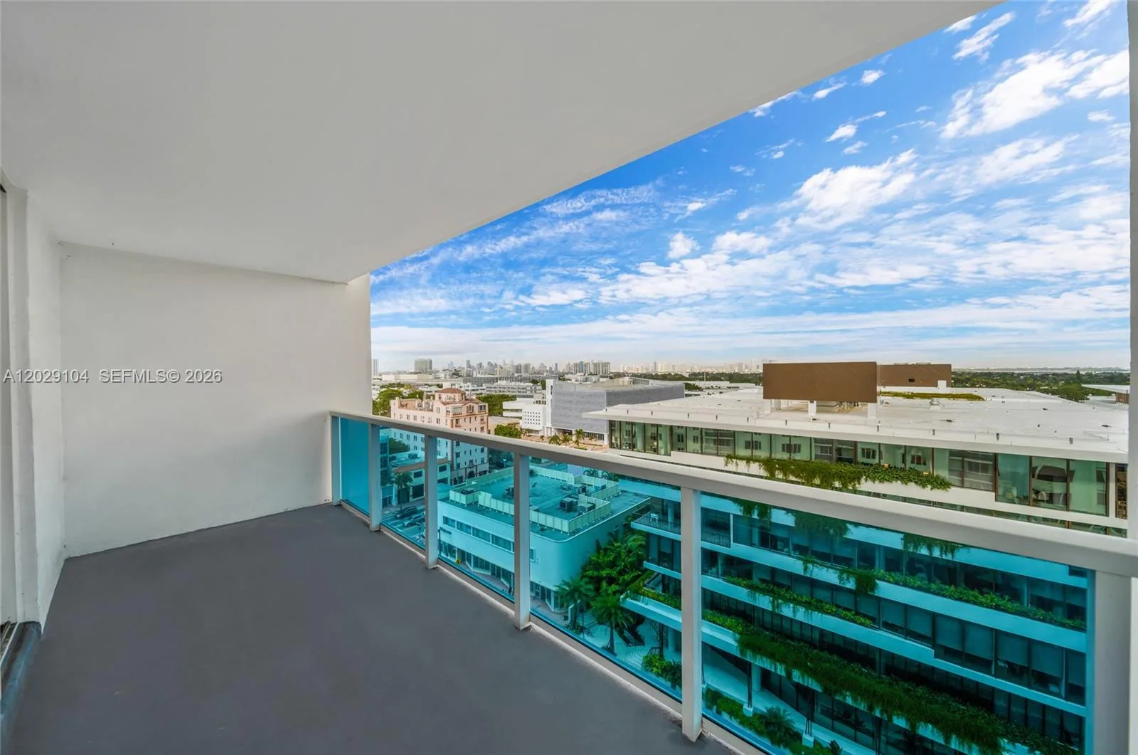 2301 Collins Ave # 1030, Miami Beach, FL 33139 — zdjęcie 3
