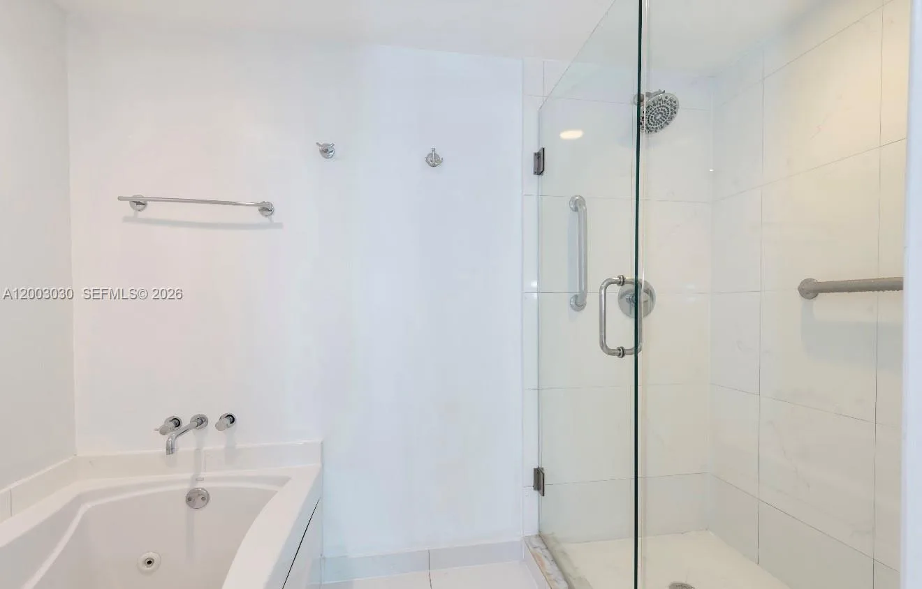 55 SE 6th St # 3403, Miami, FL 33131 photo 13