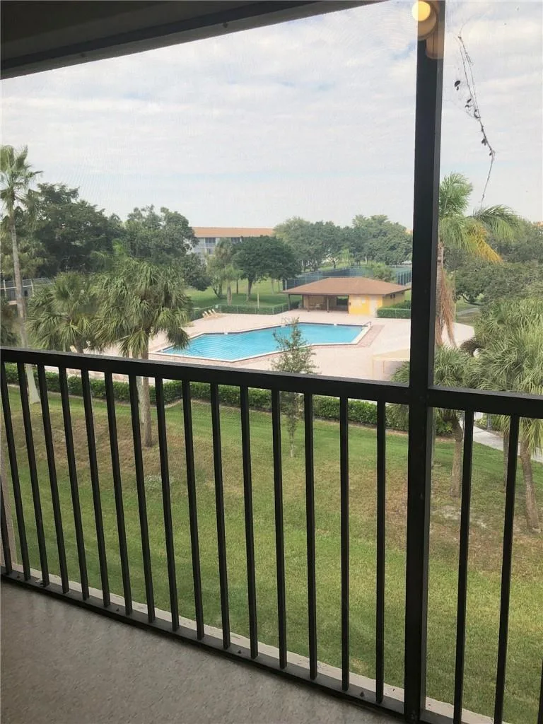 13455 SW 16th Court, Pembroke Pines, FL 33027 photo 4