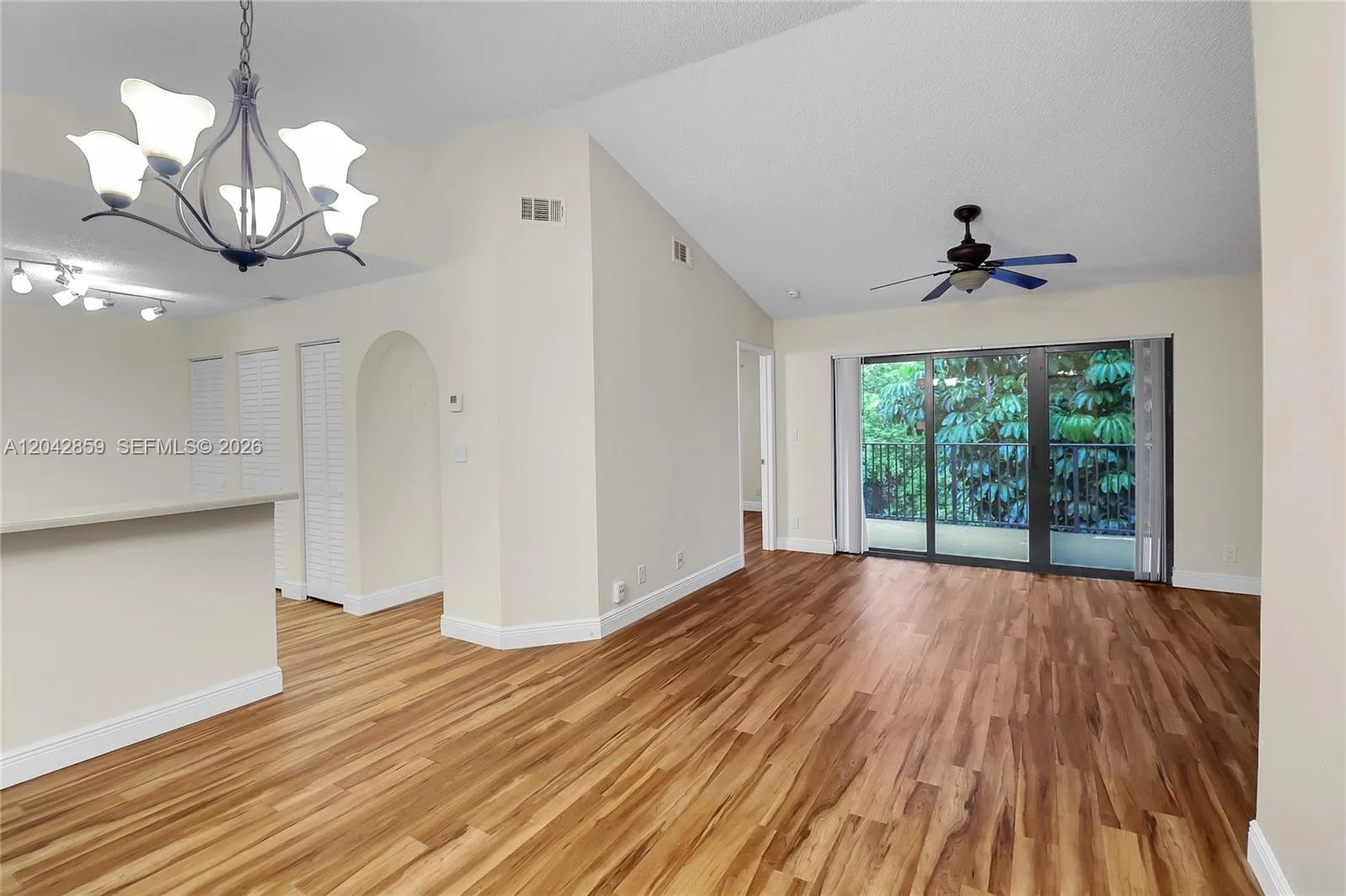 10111 W Sunrise Blvd # 303, Plantation, FL 33322 photo 3