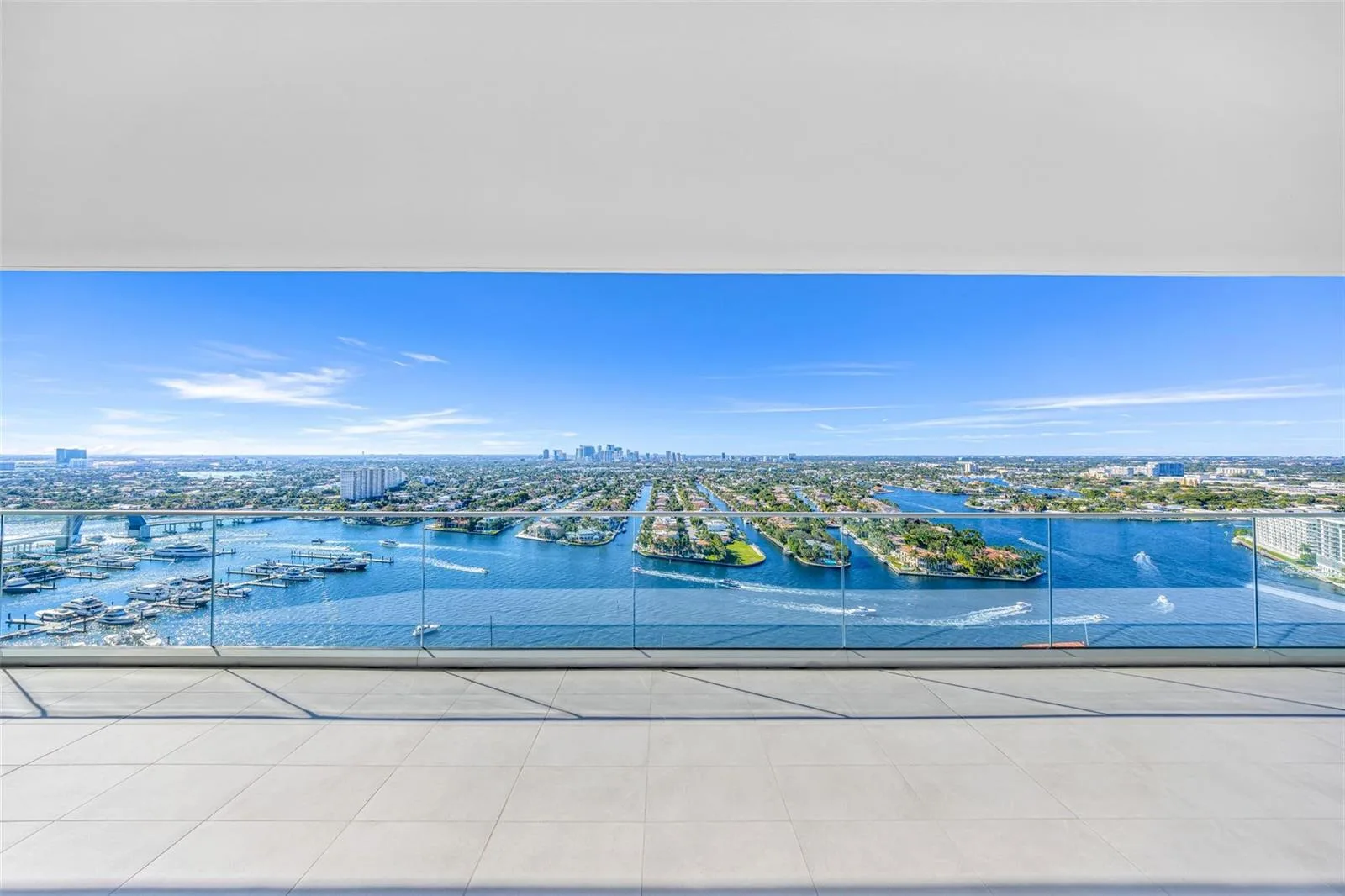 153 N Seabreeze # 2503-S, Fort Lauderdale, FL 33304