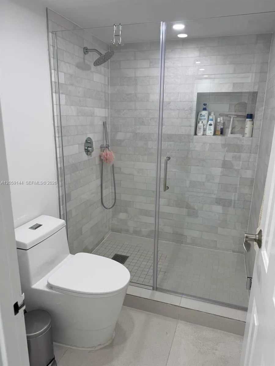 2333 Brickell Ave # 2512, Miami, FL 33129 photo 10