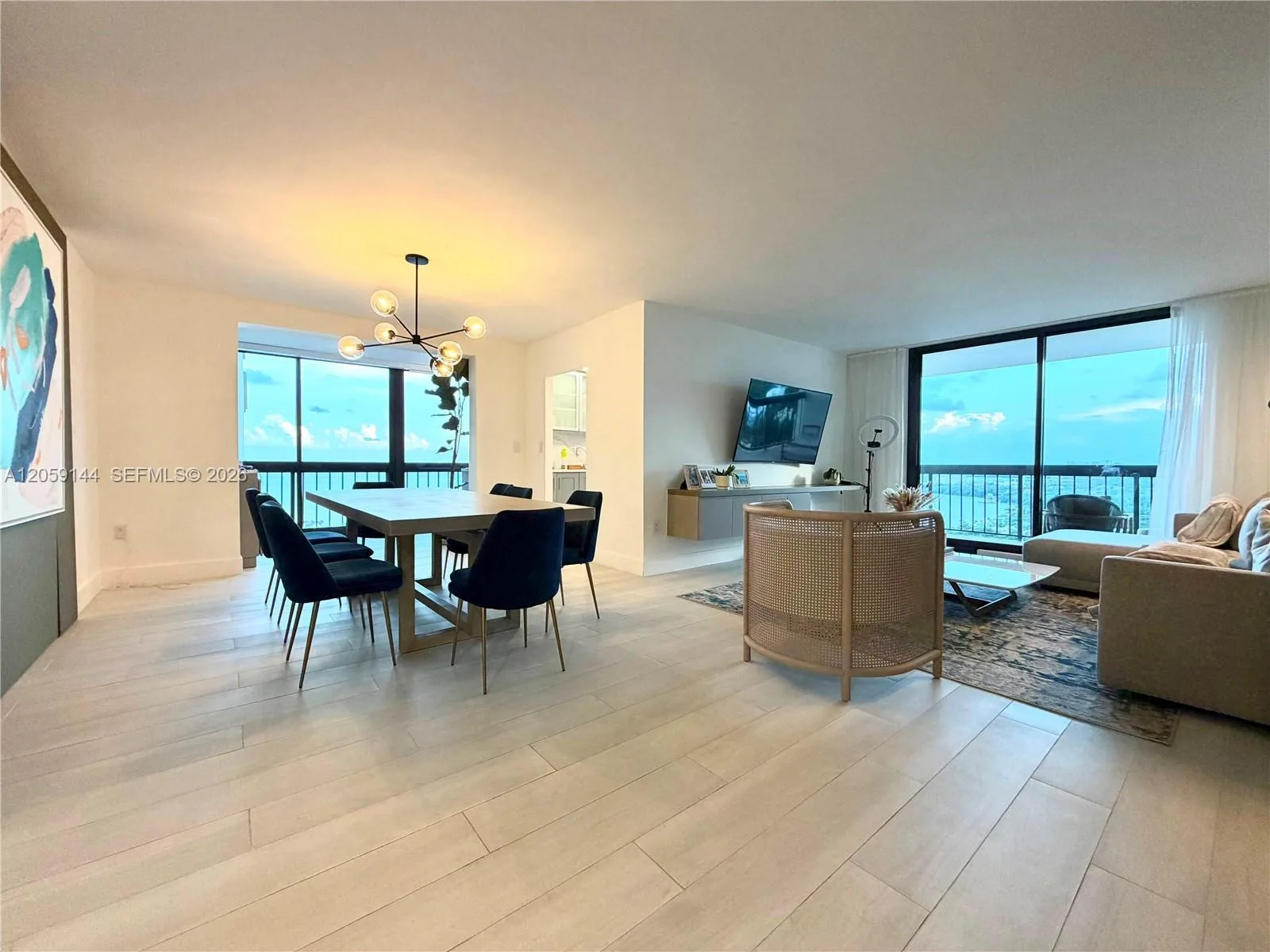 2333 Brickell Ave # 2512, Miami, FL 33129 photo 2