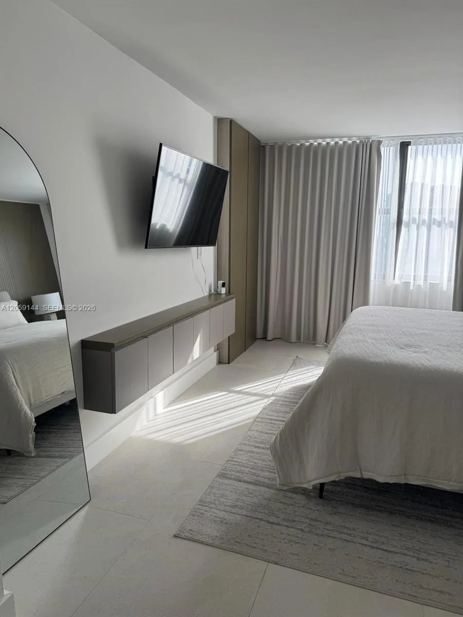 2333 Brickell Ave # 2512, Miami, FL 33129 photo 5