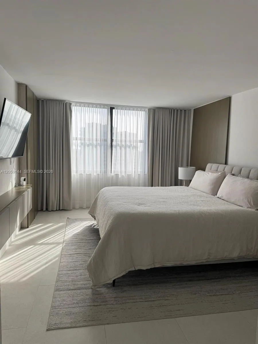 2333 Brickell Ave # 2512, Miami, FL 33129 photo 6