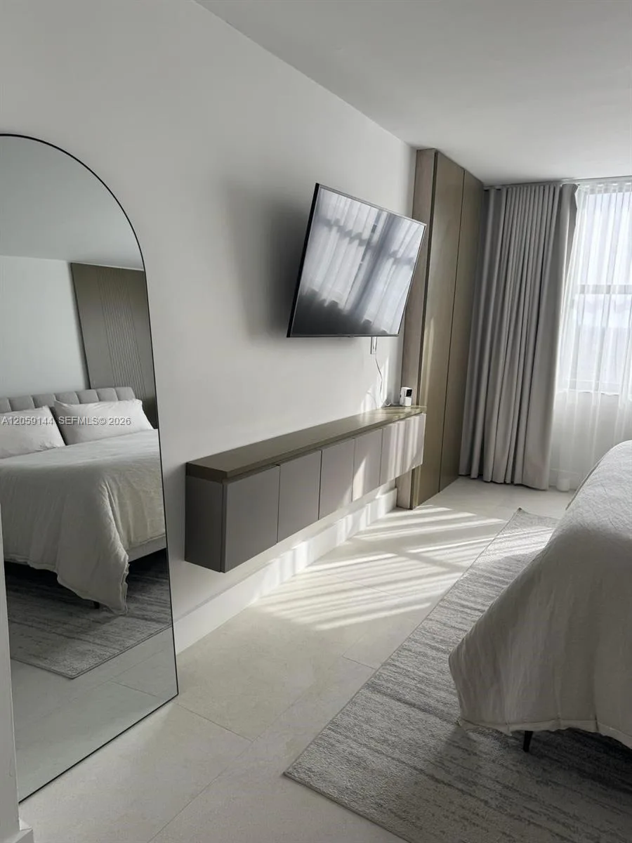 2333 Brickell Ave # 2512, Miami, FL 33129 photo 8