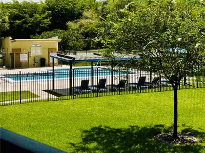 Racquet Club