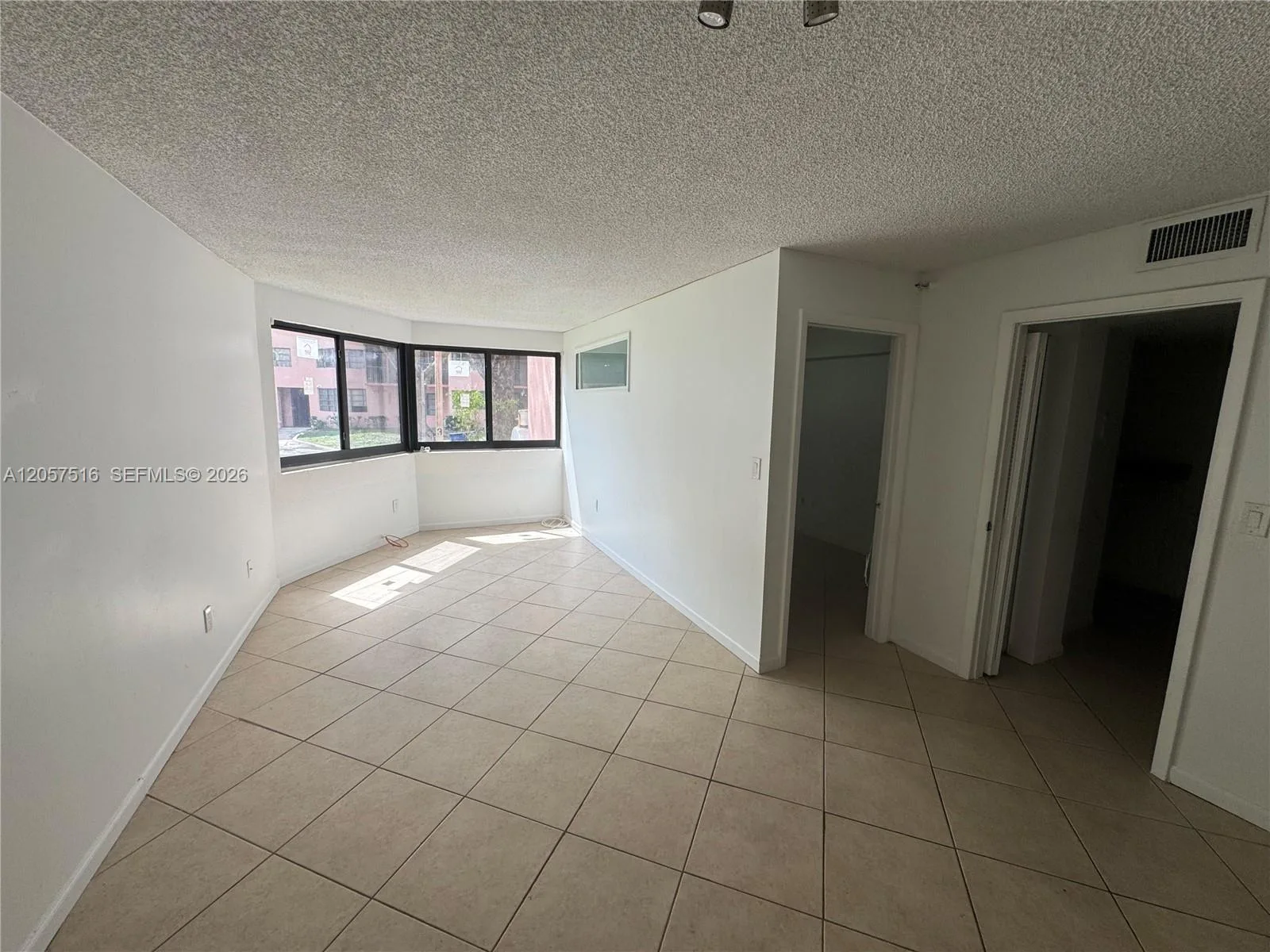 20850 San Simeon Way # 107-5, Miami, FL 33179 photo 4