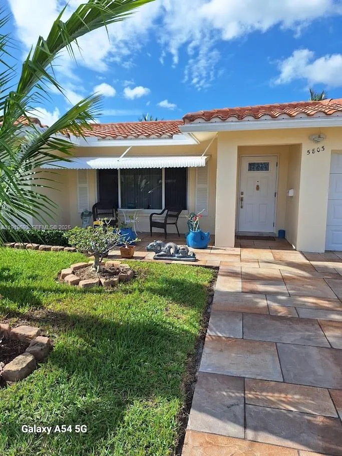 5803 NW 86th Ter, Tamarac, FL 33321