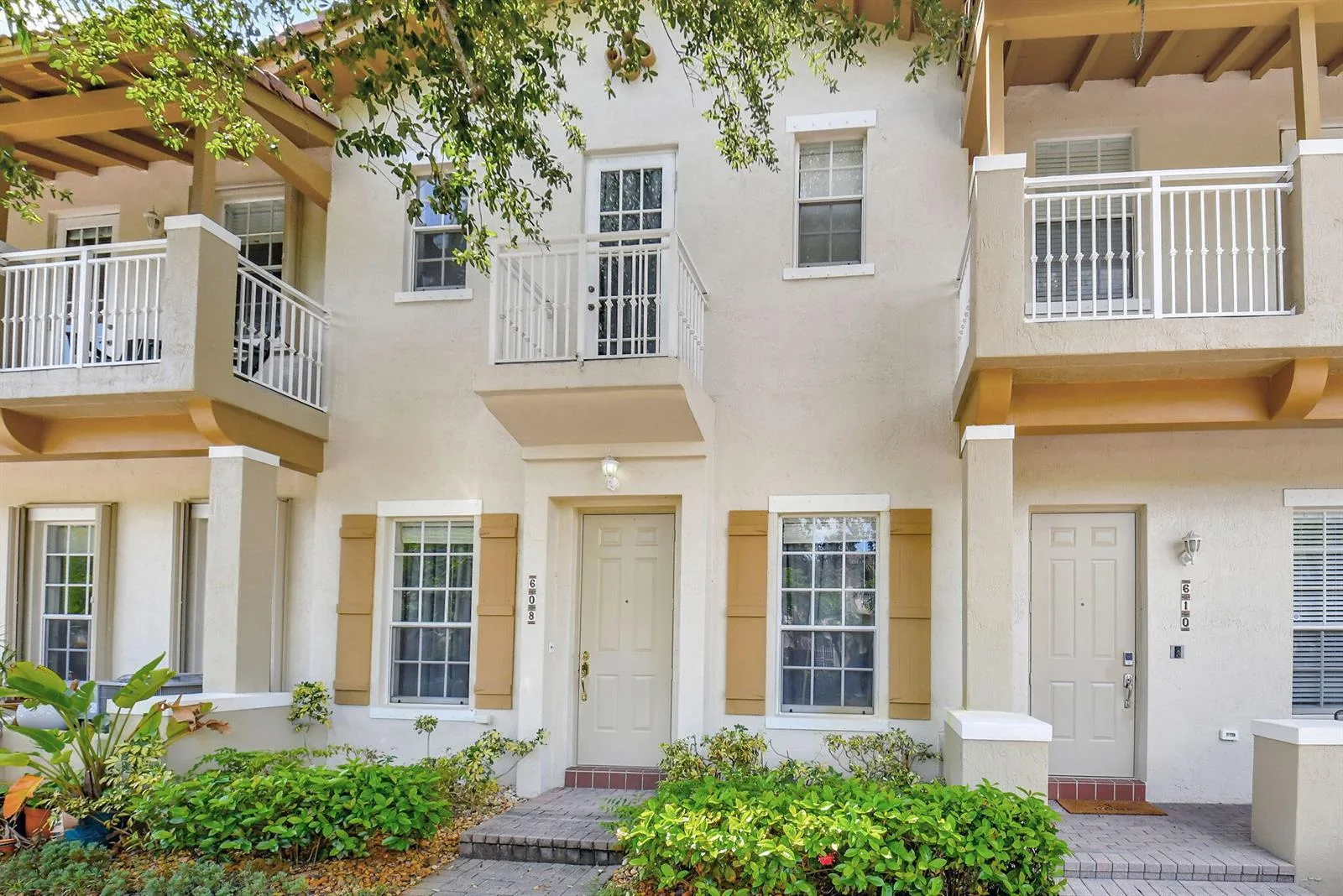 608 NW 25TH Avenue, Boynton Beach, FL 33426 photo 2