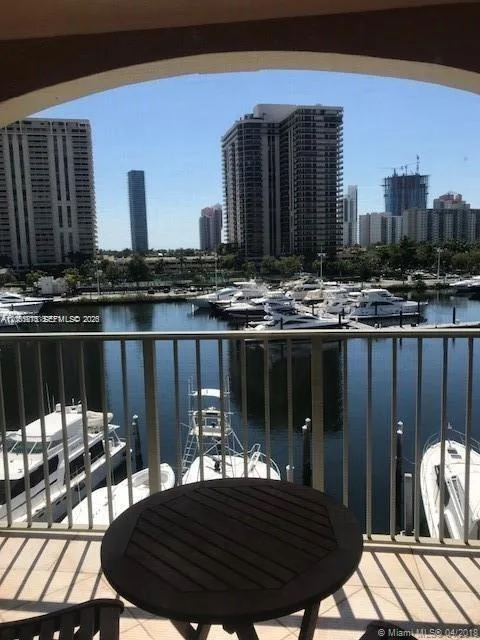 19901 E Country Club Dr # 2604, Aventura, FL 33180