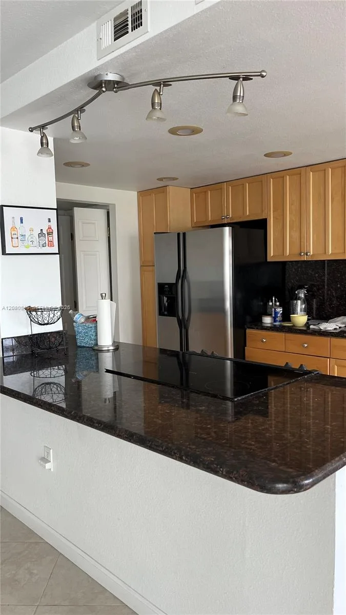 2751 S Ocean Dr # 406S, Hollywood, FL 33019
