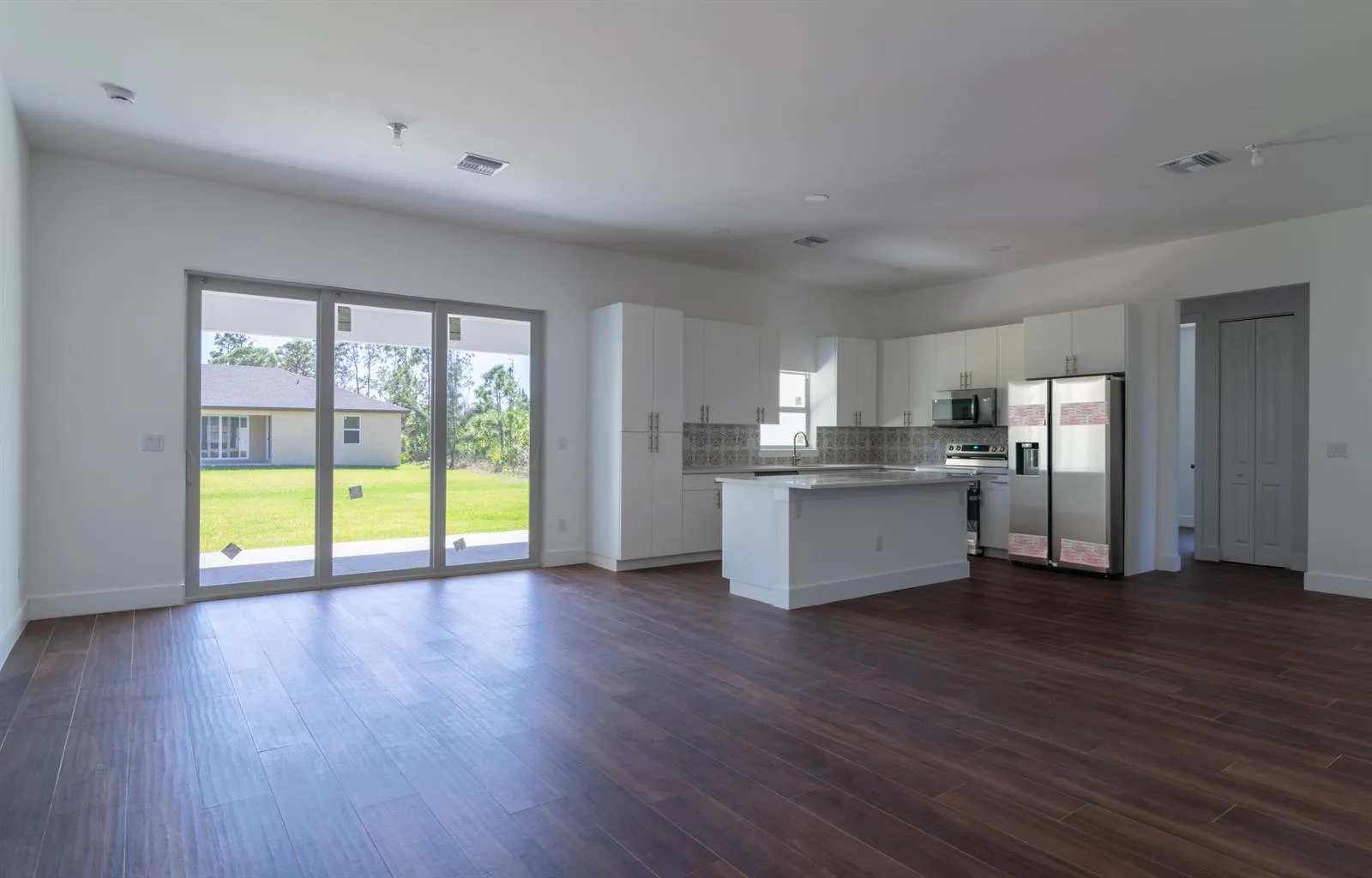 15061 BRAINBRIDGE Circle, Port Charlotte, FL 33981 photo 4