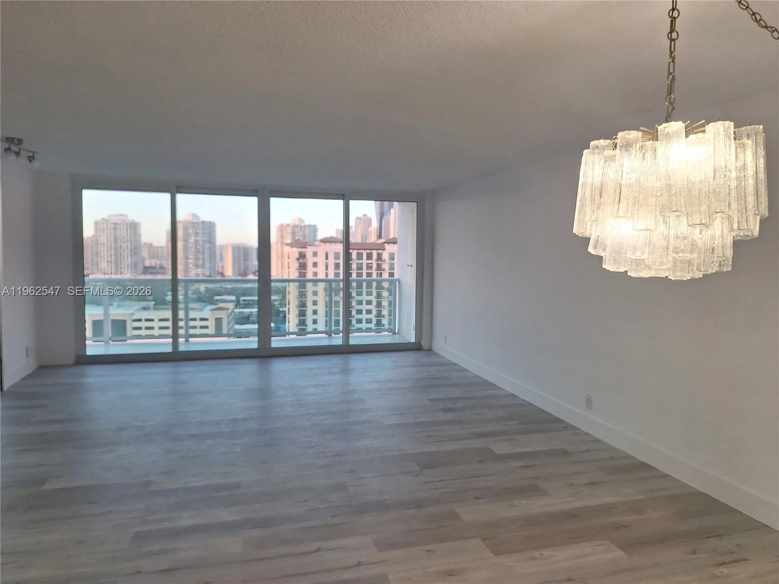 100 Bayview Dr # 2028, Sunny Isles Beach, FL 33160 photo 8