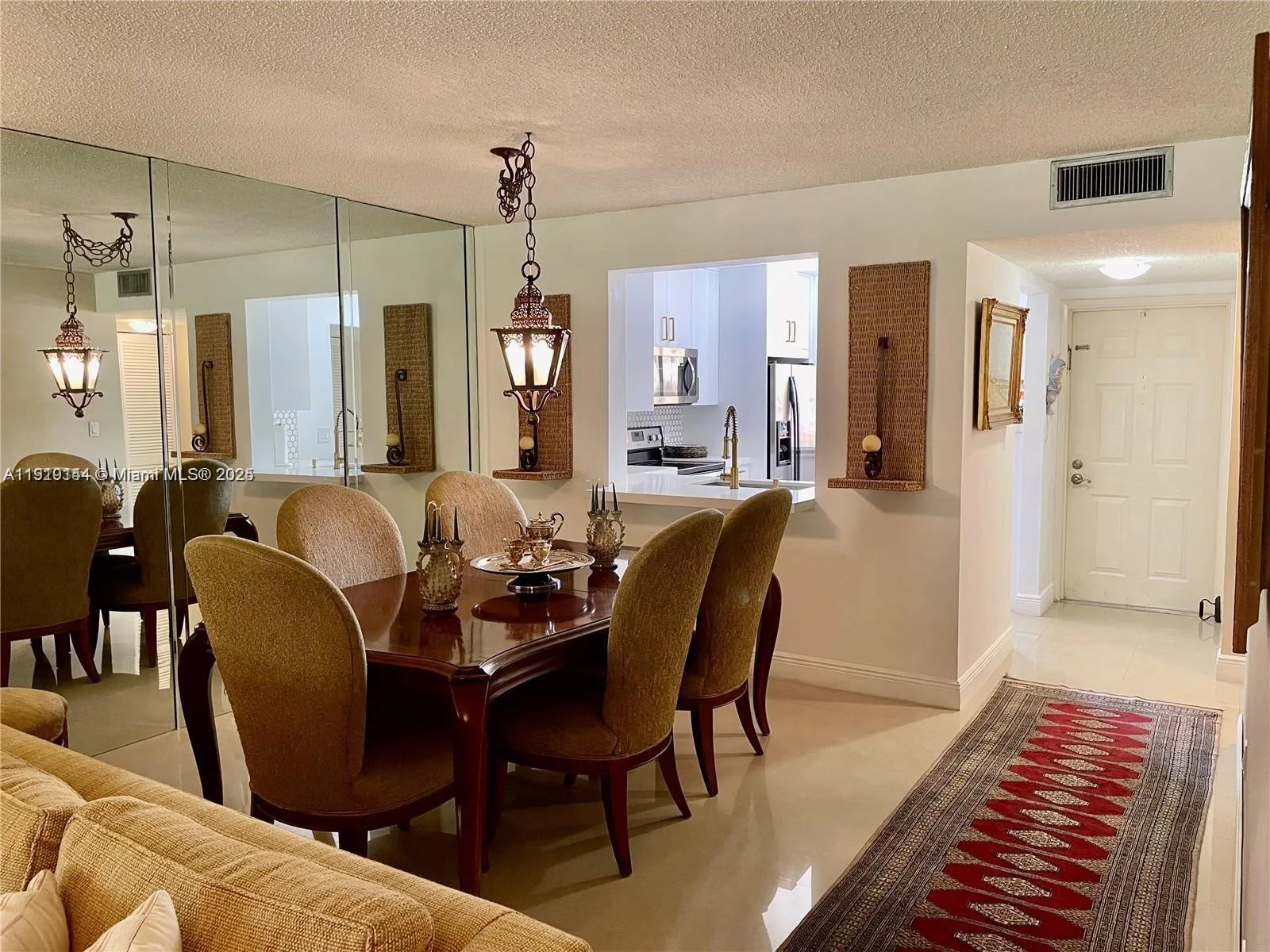 8592 W Sunrise Blvd # 111, Plantation, FL 33322 — zdjęcie 2