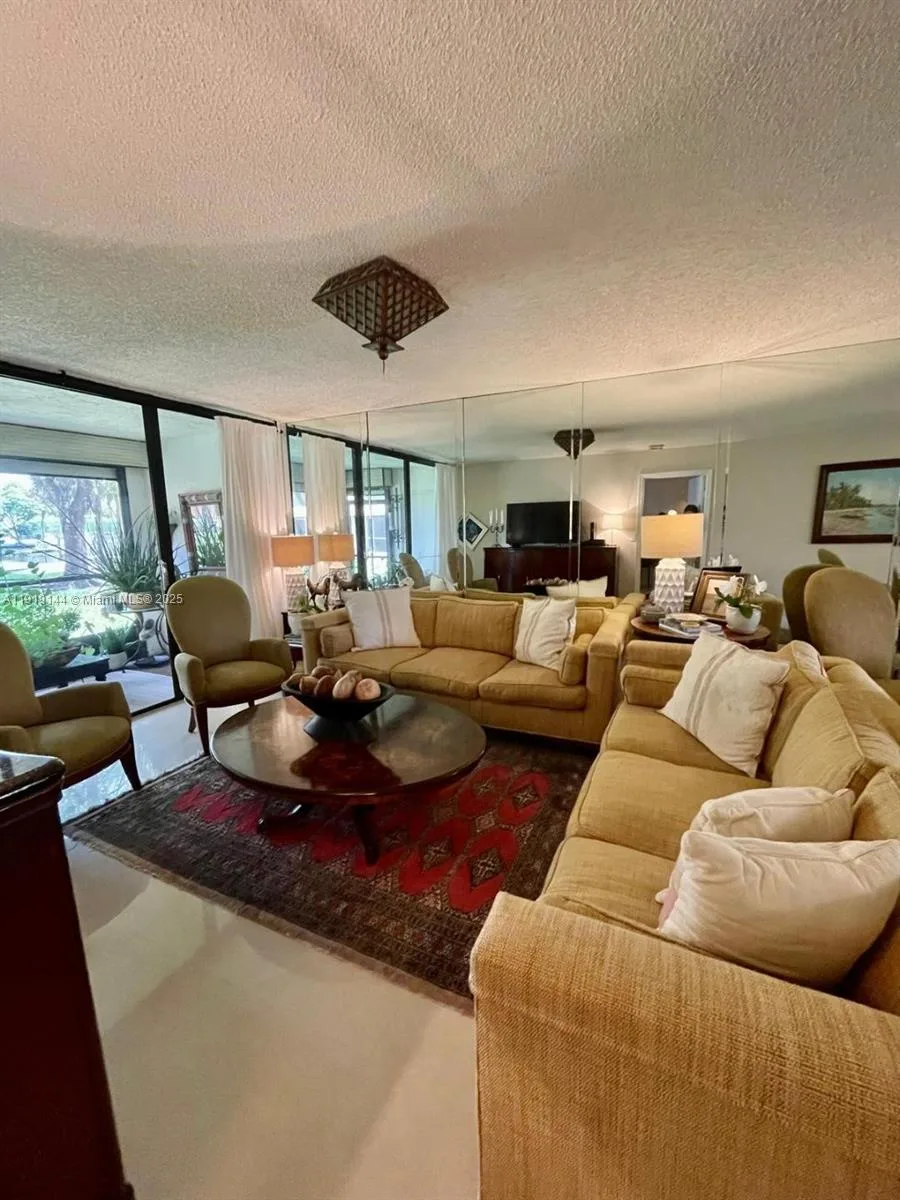 8592 W Sunrise Blvd # 111, Plantation, FL 33322 — zdjęcie 4