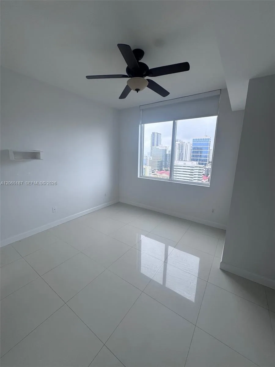 315 NE 3rd Ave # 1905, Fort Lauderdale, FL 33301 photo 4
