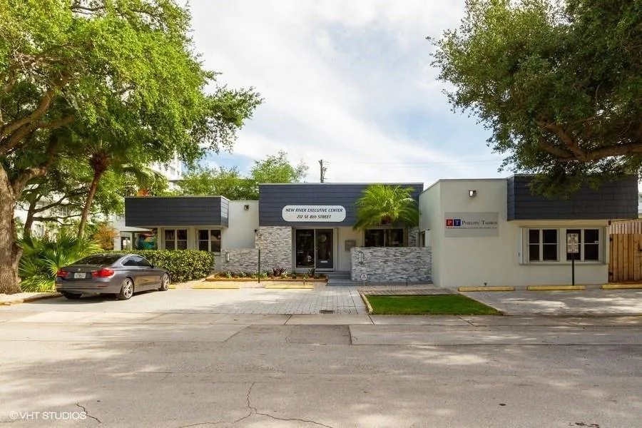 212 SE 8th Street, Fort Lauderdale, FL 33316 photo 4