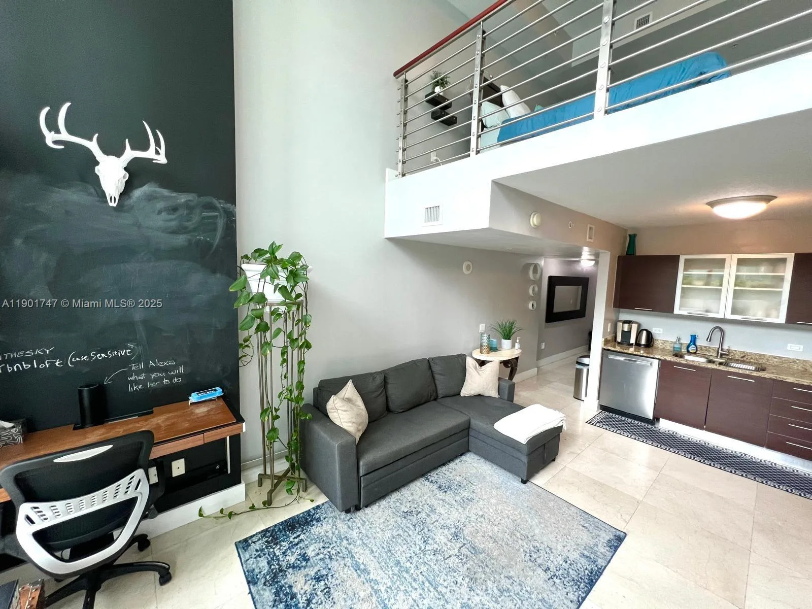 41 SE 5th St # 705, Miami, FL 33131