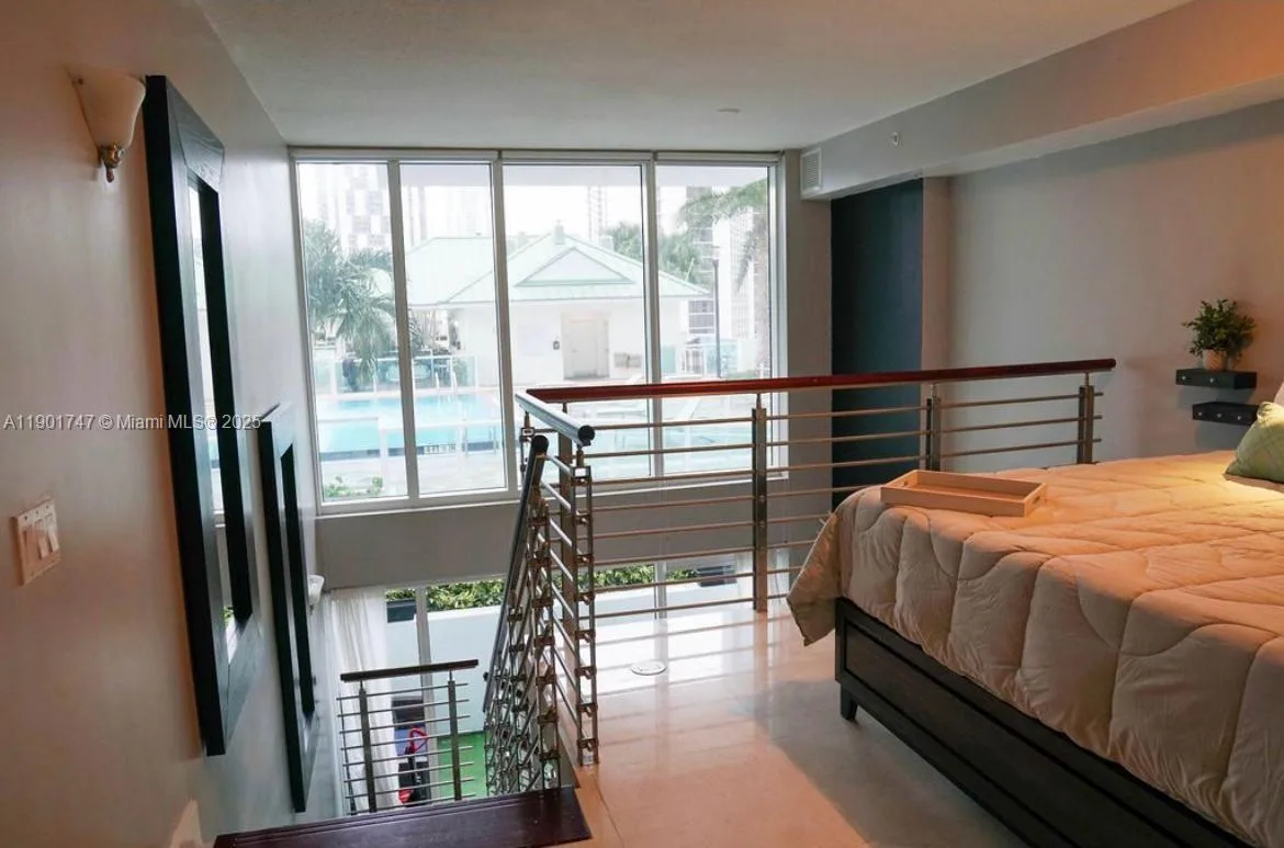 41 SE 5th St # 705, Miami, FL 33131 photo 9