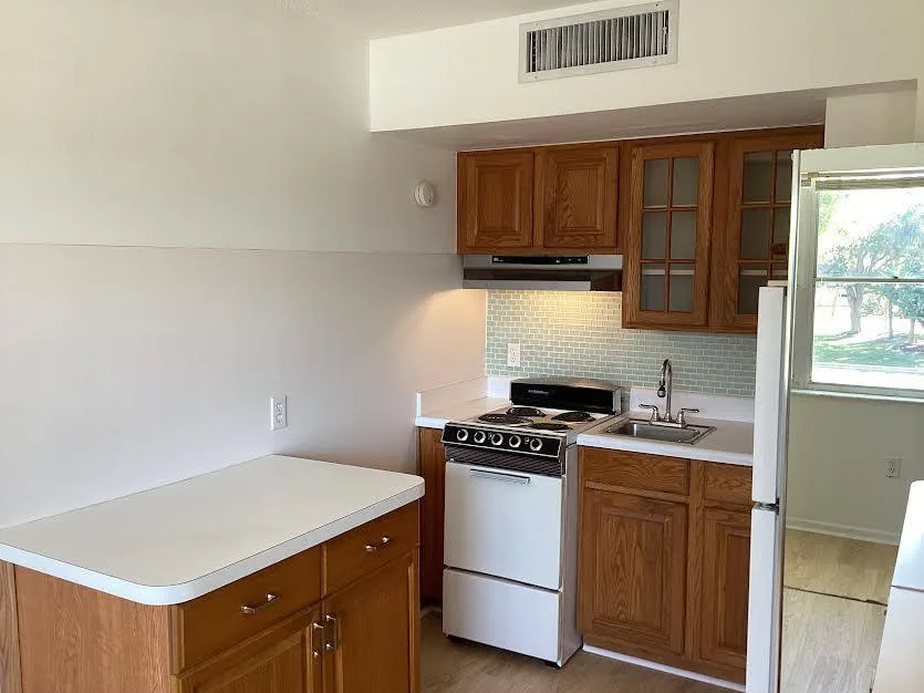 1200 Colonnades Drive # 202, Fort Pierce, FL 34949 photo 9