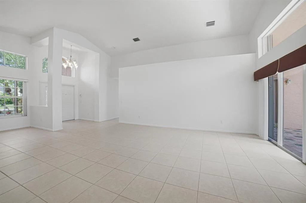 7639 Tarpon Cove Circle, Lake Worth, FL 33467 photo 12