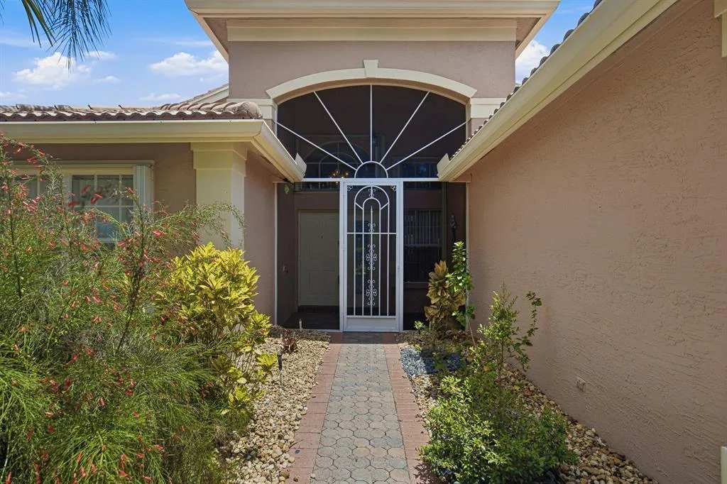 7639 Tarpon Cove Circle, Lake Worth, FL 33467 photo 3