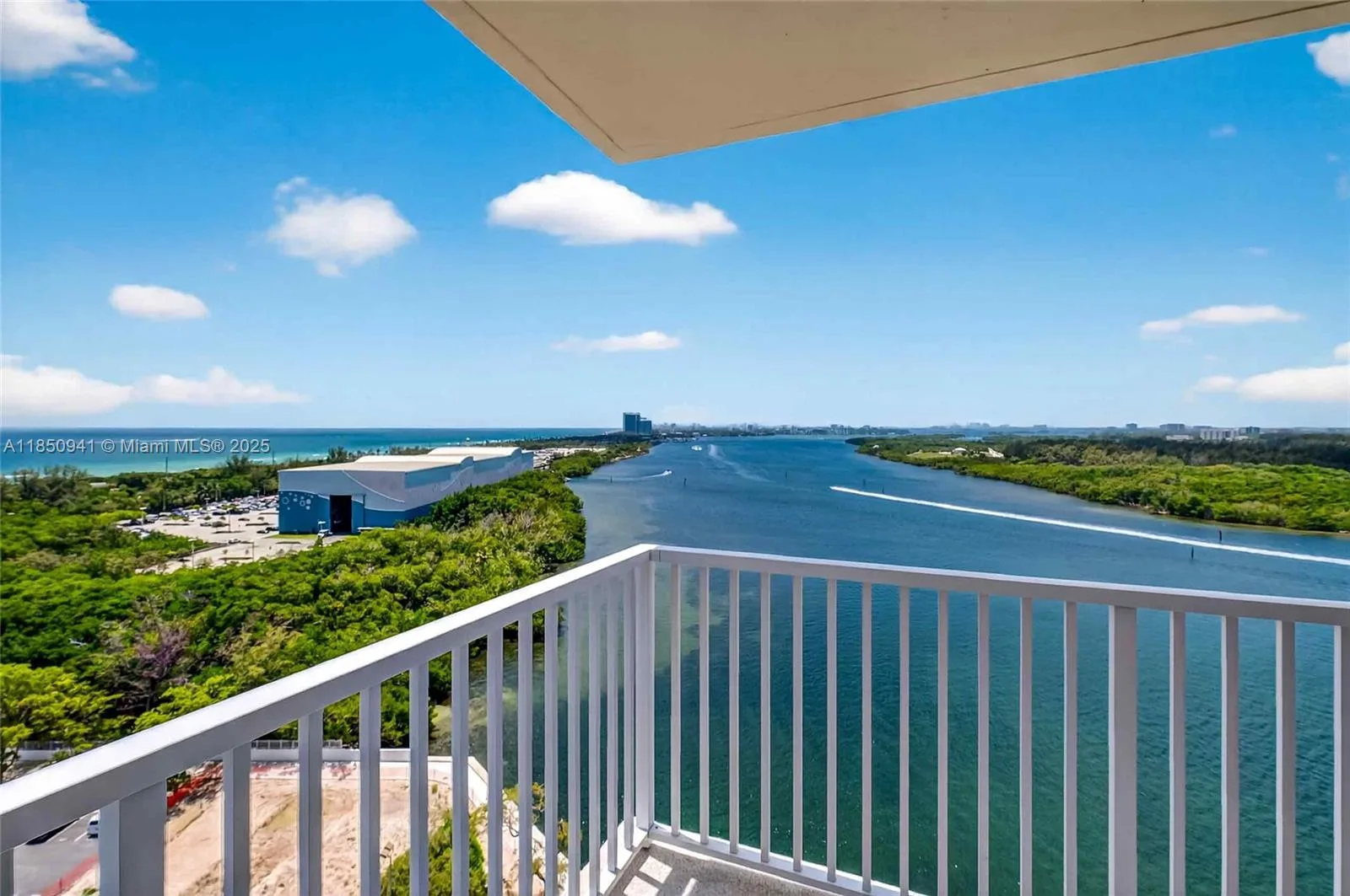 300 Bayview Dr # 1616, Sunny Isles Beach, FL 33160