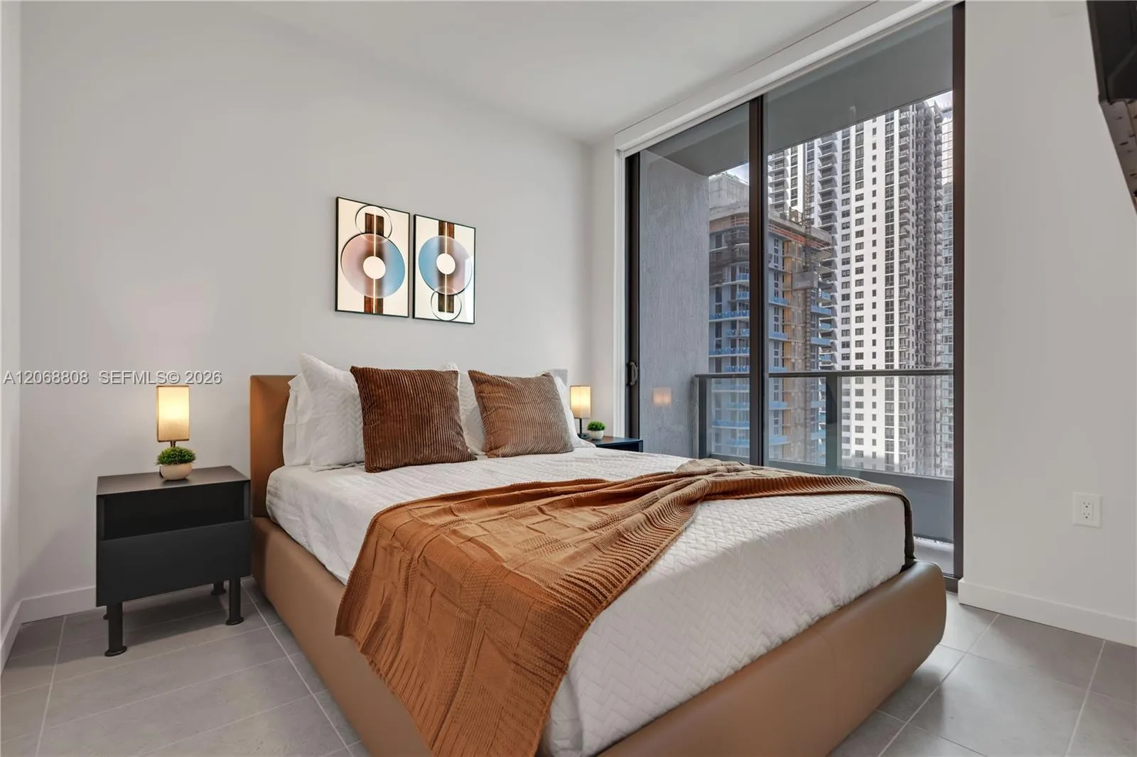 121 NE 5th St # 2110, Miami, FL 33132 photo 3