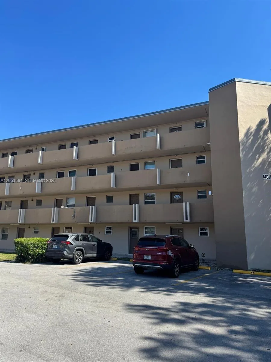 1401 NE 191st St # D108, Miami, FL 33179
