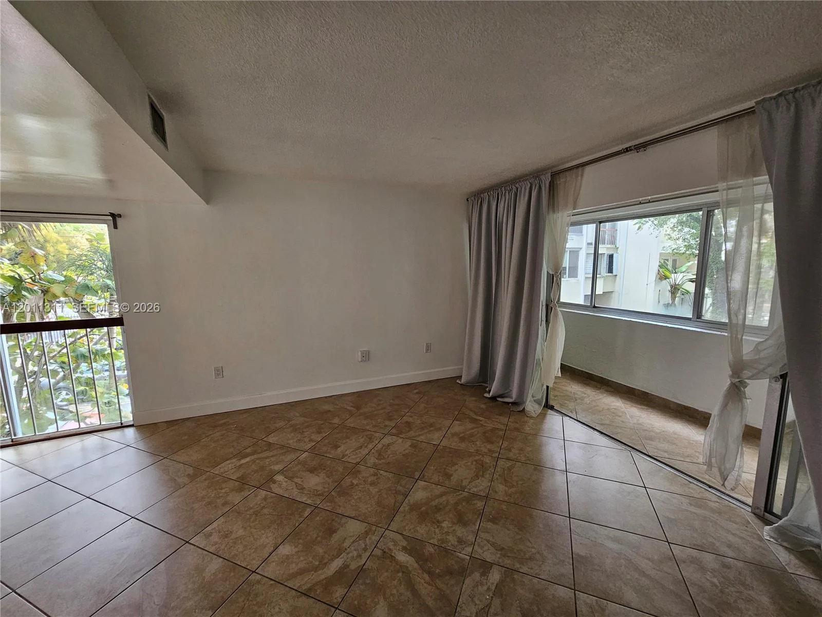 1912 SW 17th Ave # 11, Miami, FL 33145 photo 2