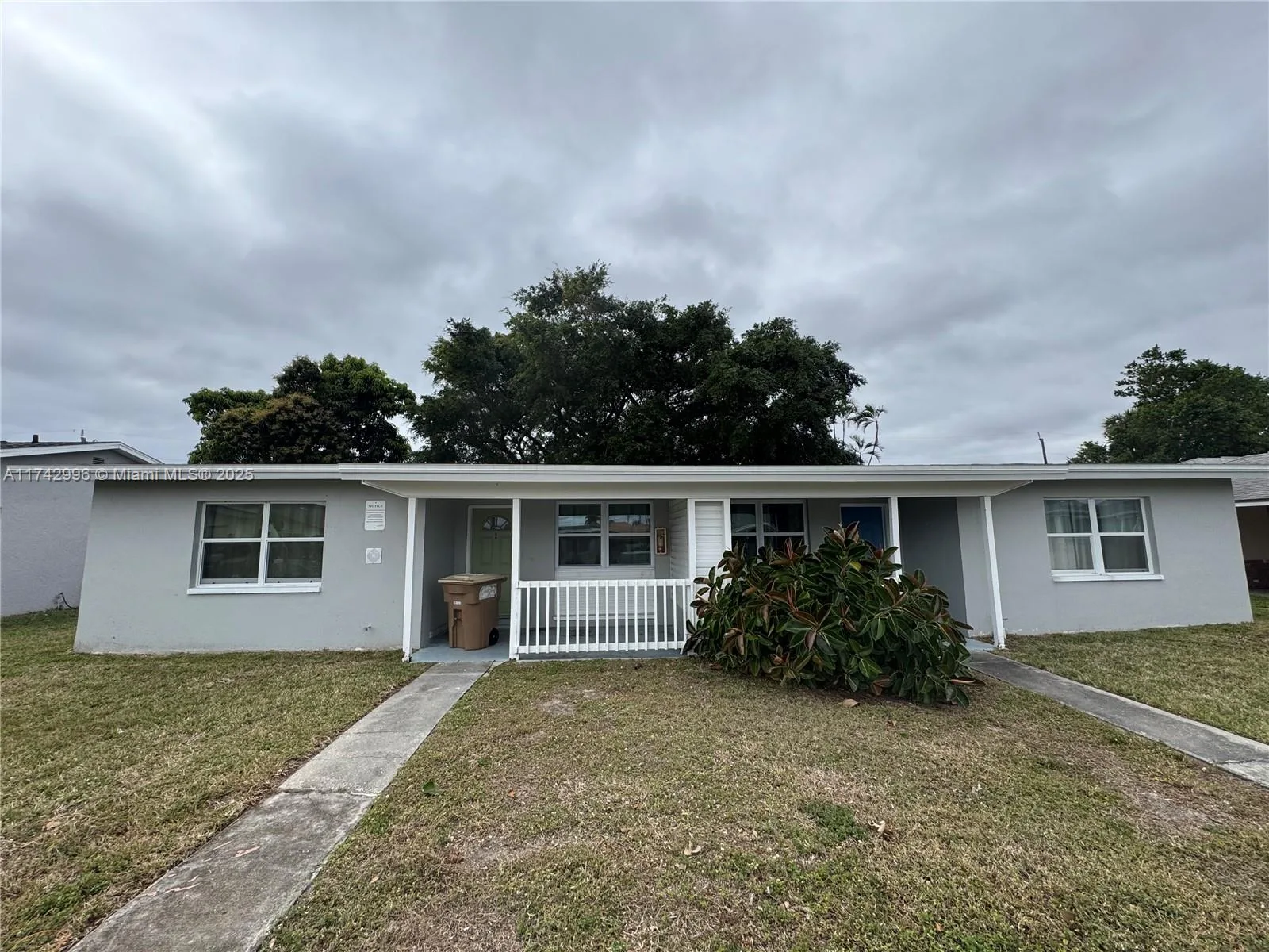 4960 Vincennes Street, Cape Coral, FL 33904