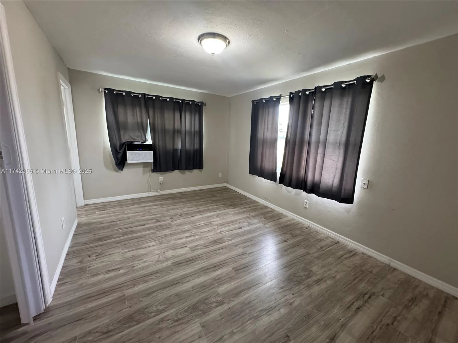 4960 Vincennes Street, Cape Coral, FL 33904 photo 4