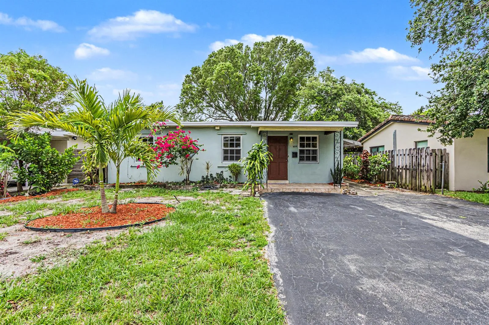 604 NE 14th Place, Fort Lauderdale, FL 33304