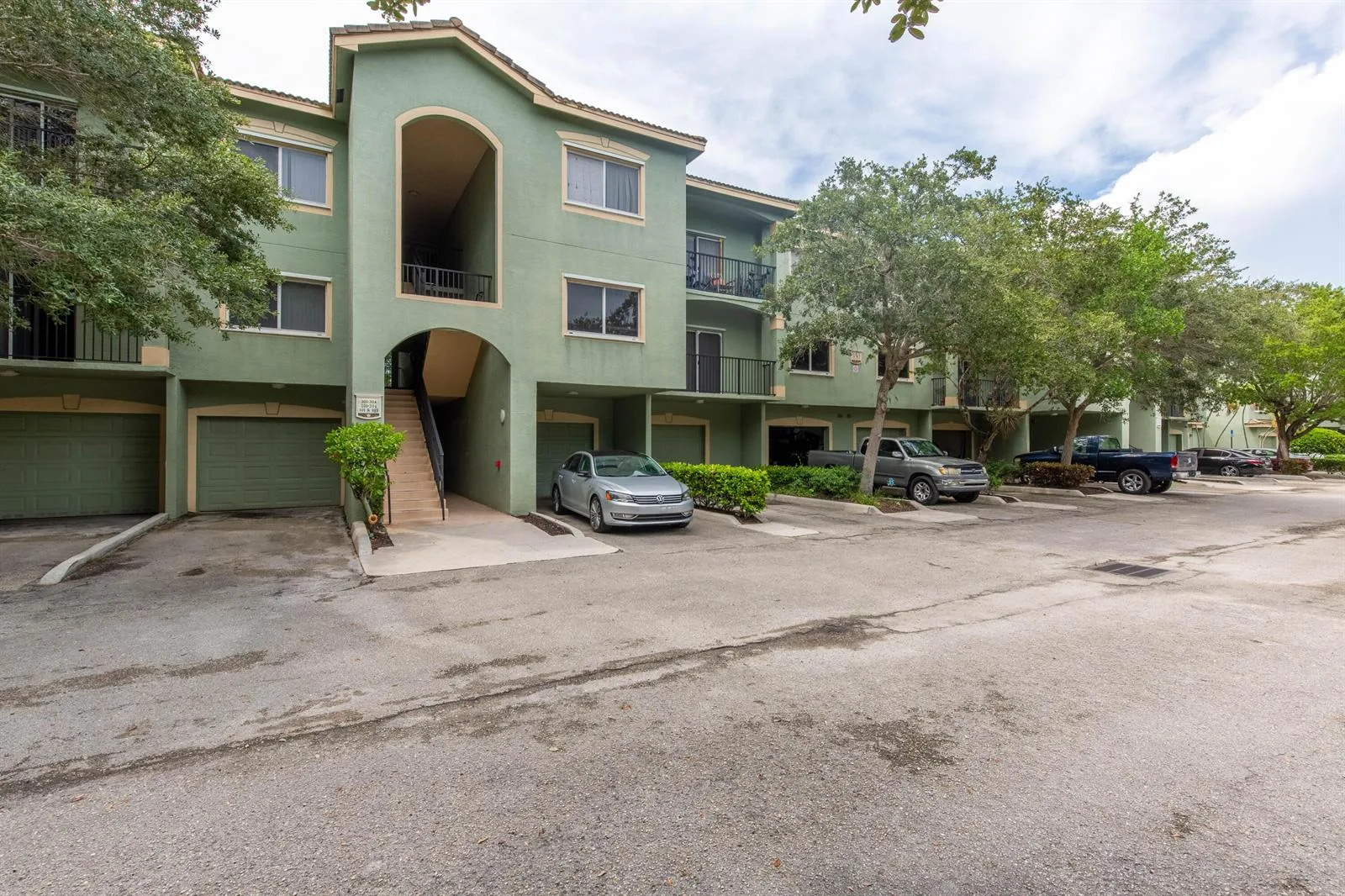 350 Crestwood Circle # 203, Royal Palm Beach, FL 33411