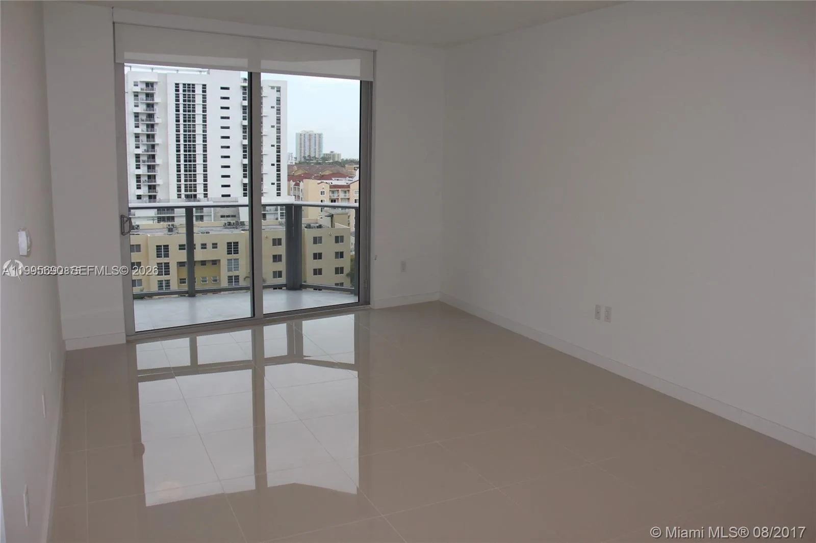 1010 SW 2nd Ave # 810, Miami, FL 33130