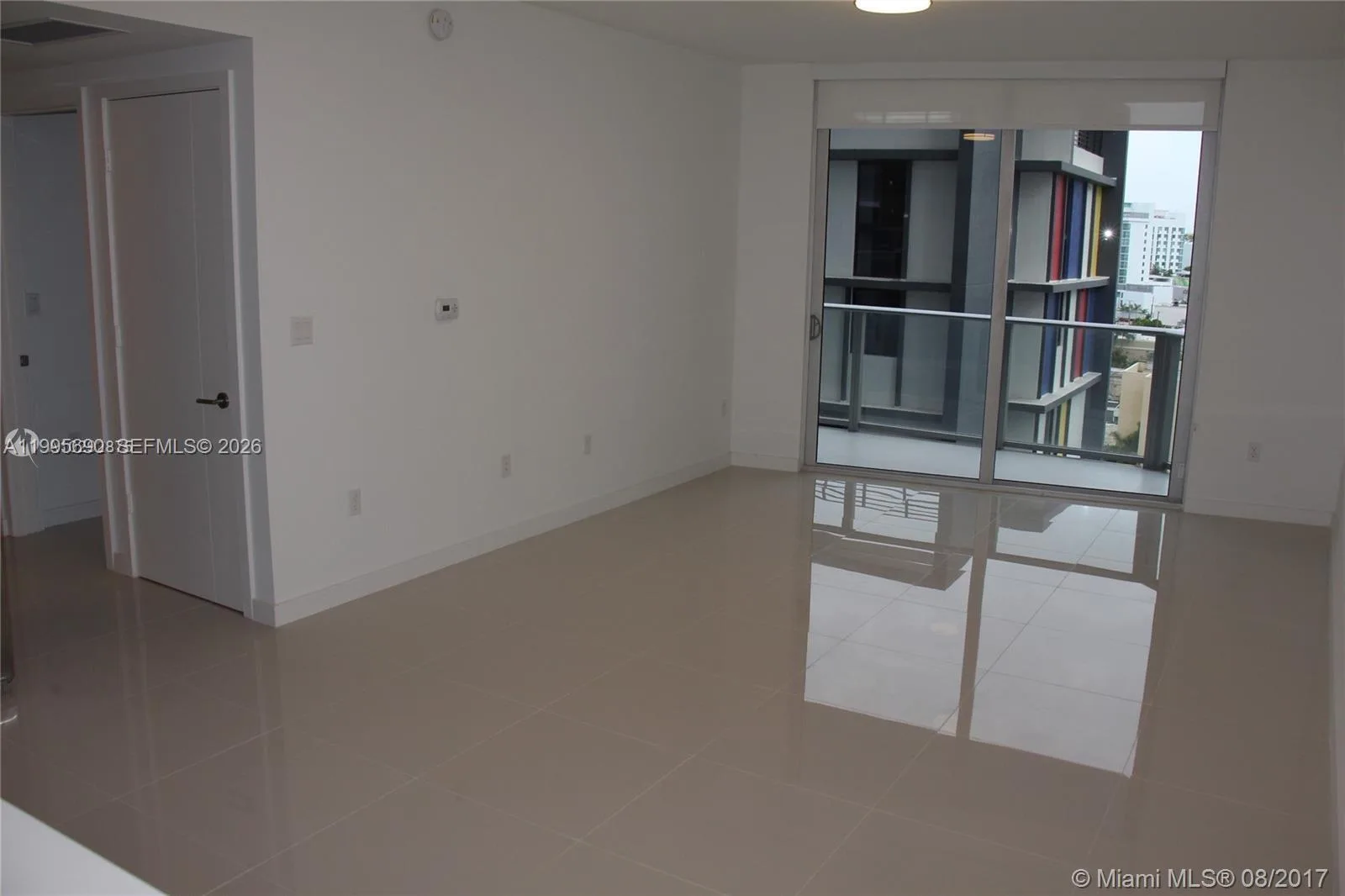 1010 SW 2nd Ave # 810, Miami, FL 33130 photo 2