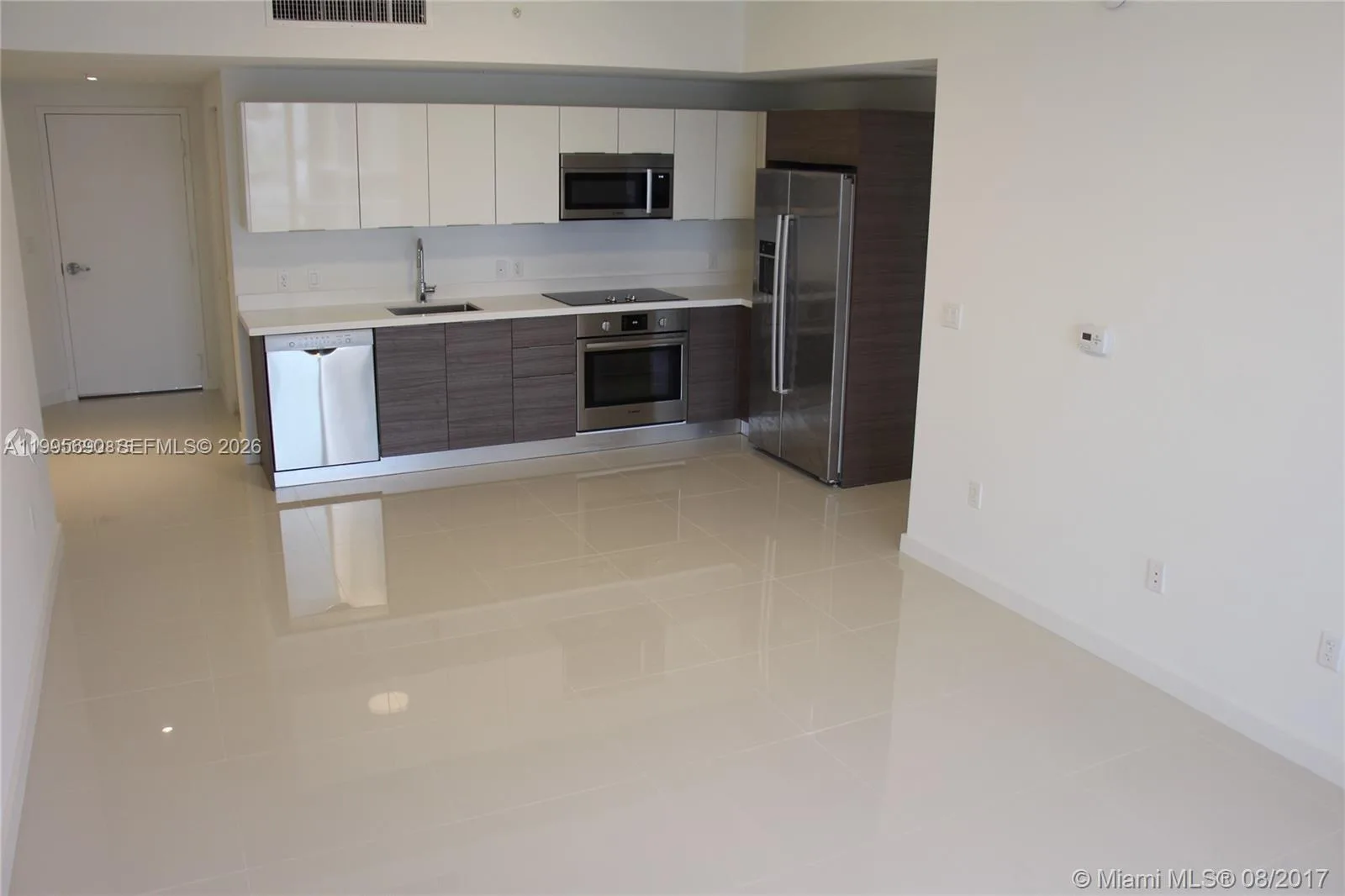 1010 SW 2nd Ave # 810, Miami, FL 33130 photo 3