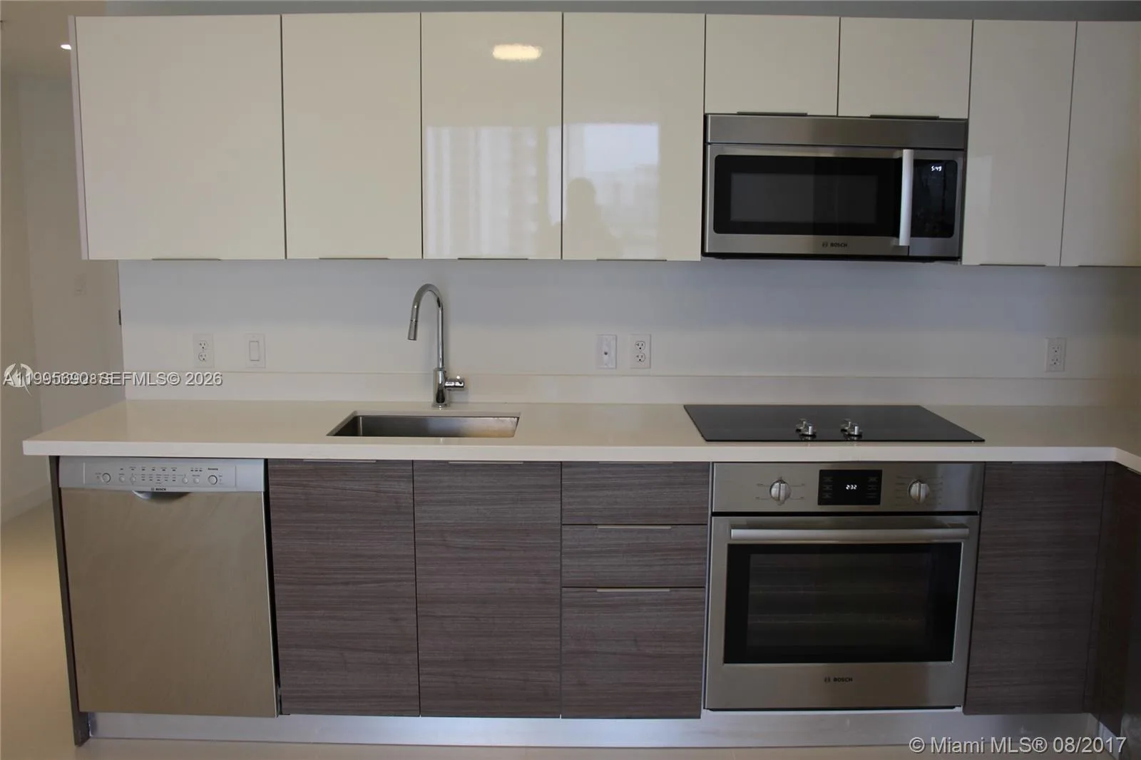 1010 SW 2nd Ave # 810, Miami, FL 33130 photo 6