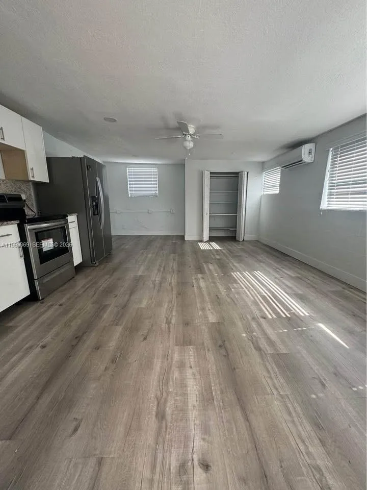 7620 SW 21 # 2, Miami, FL 33155