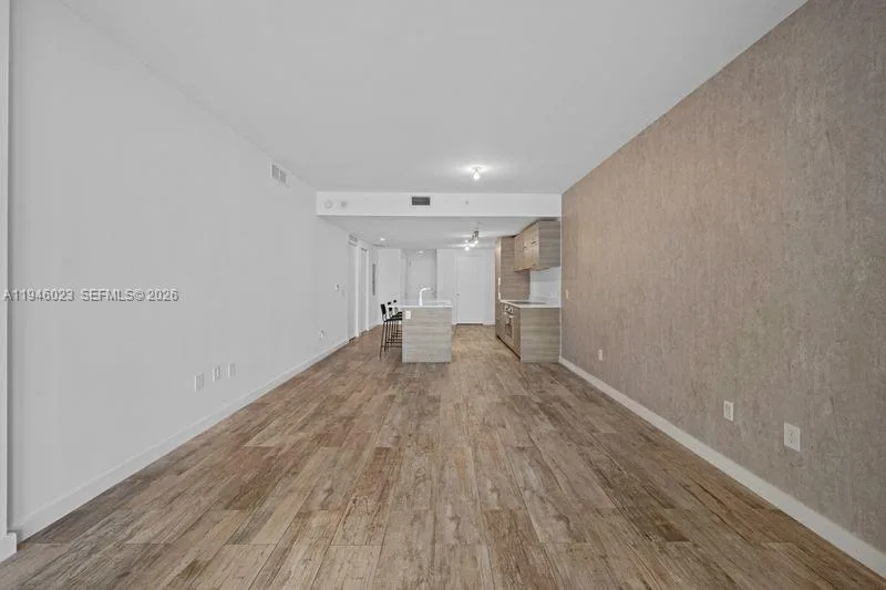 650 NE 32nd St # 602, Miami, FL 33137 photo 8