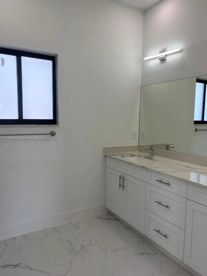 2717 NW 42nd Ave, Cape Coral, FL 33993 photo 5