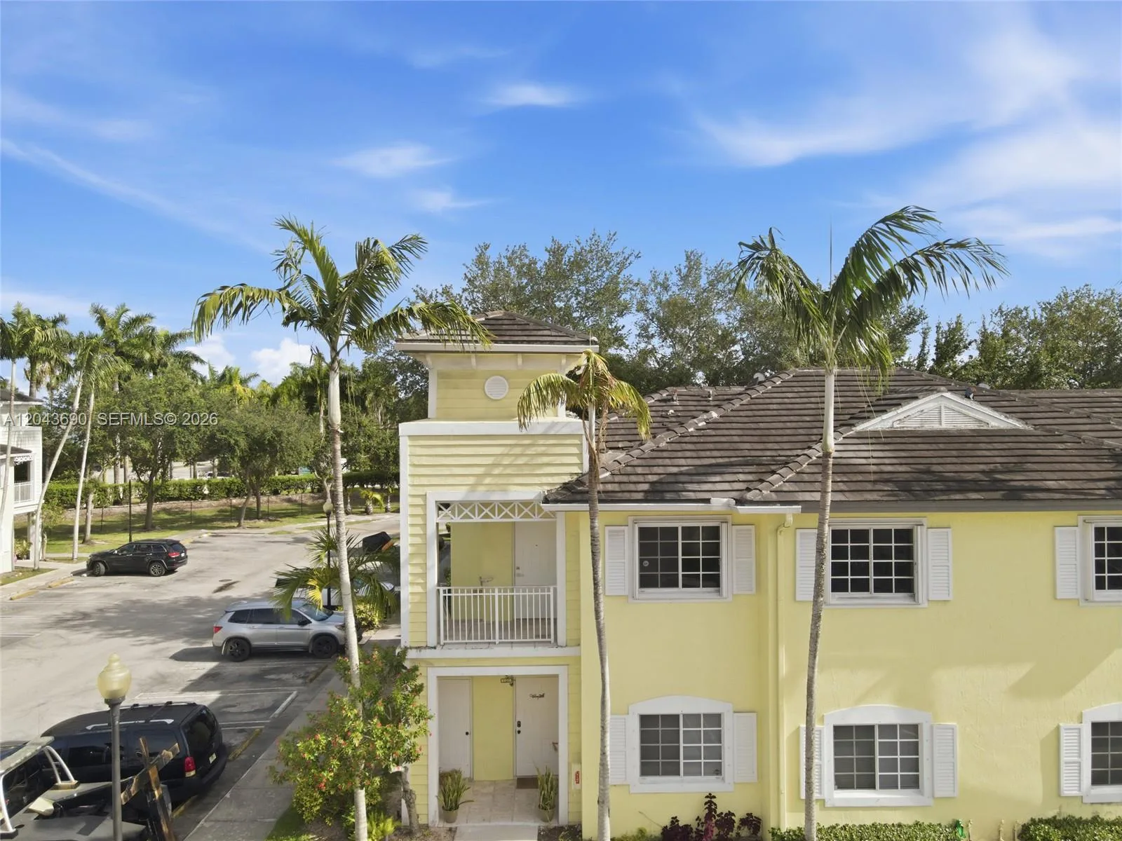 2728 NE 3rd Ct # 201, Homestead, FL 33033 photo 2