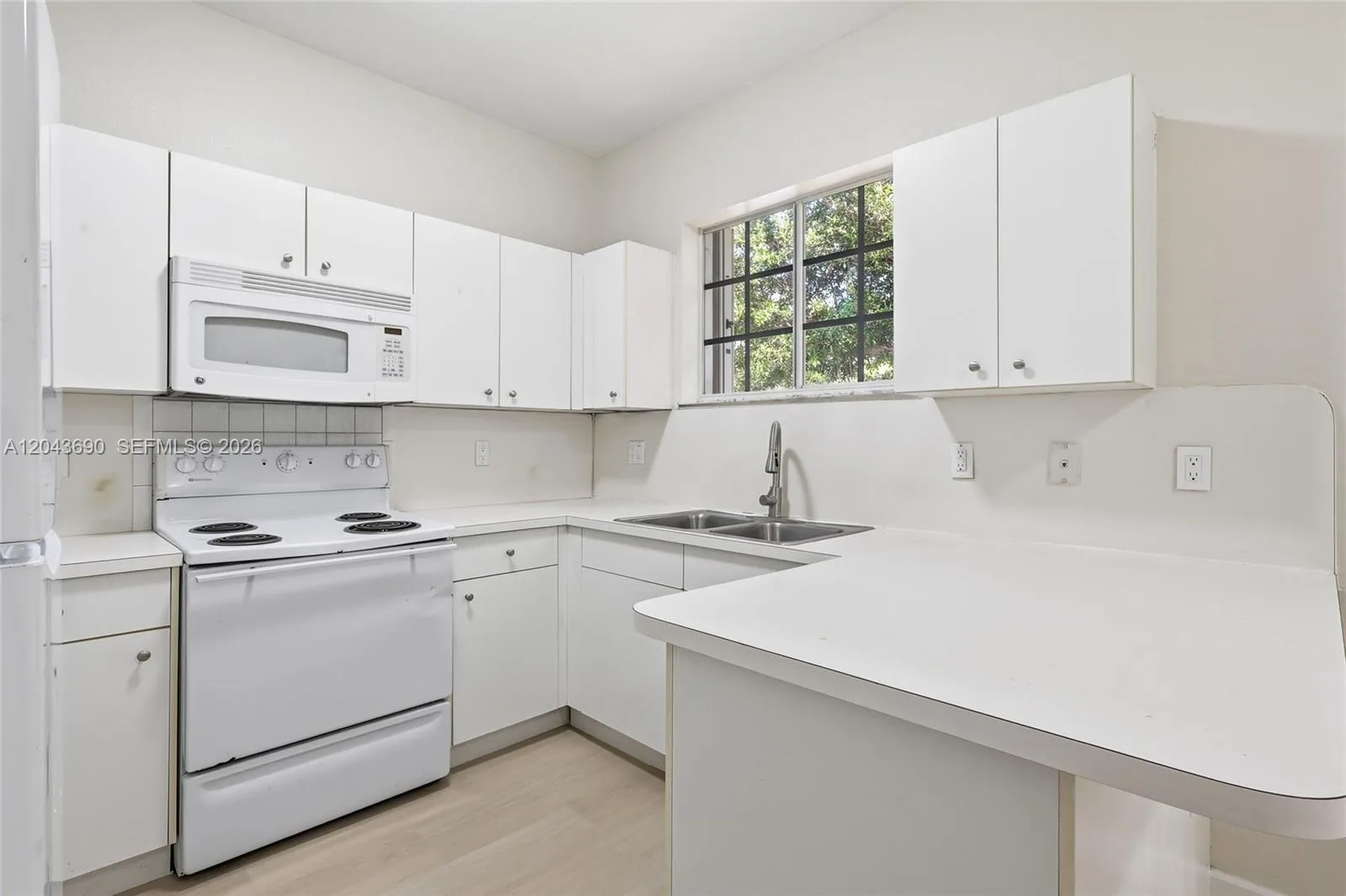 2728 NE 3rd Ct # 201, Homestead, FL 33033 photo 9